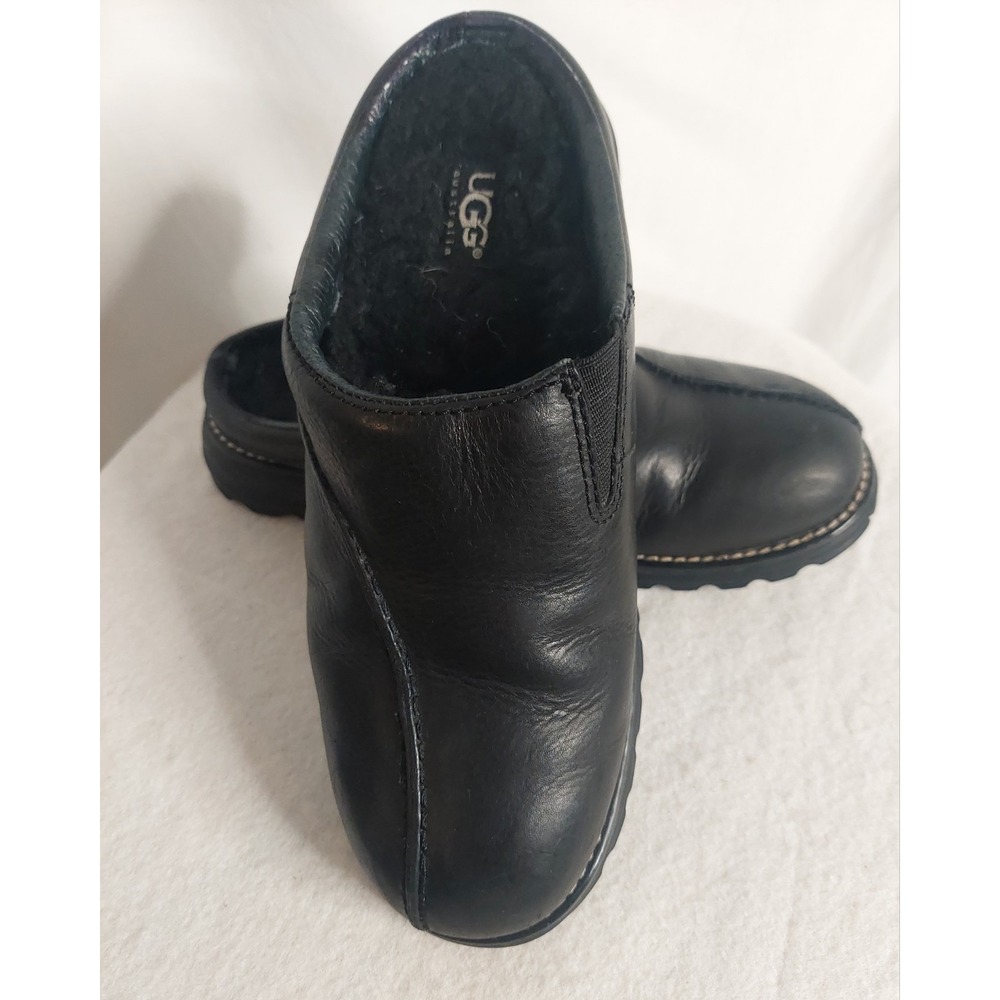 UGG Australia Midtown Black Leather Sheepskin Lined Clogs Size 8 Womens Shoes